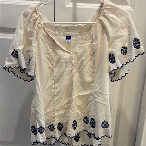 (5/$30 deal) 
Embroidered boho Cream Top with blue Floral Accents